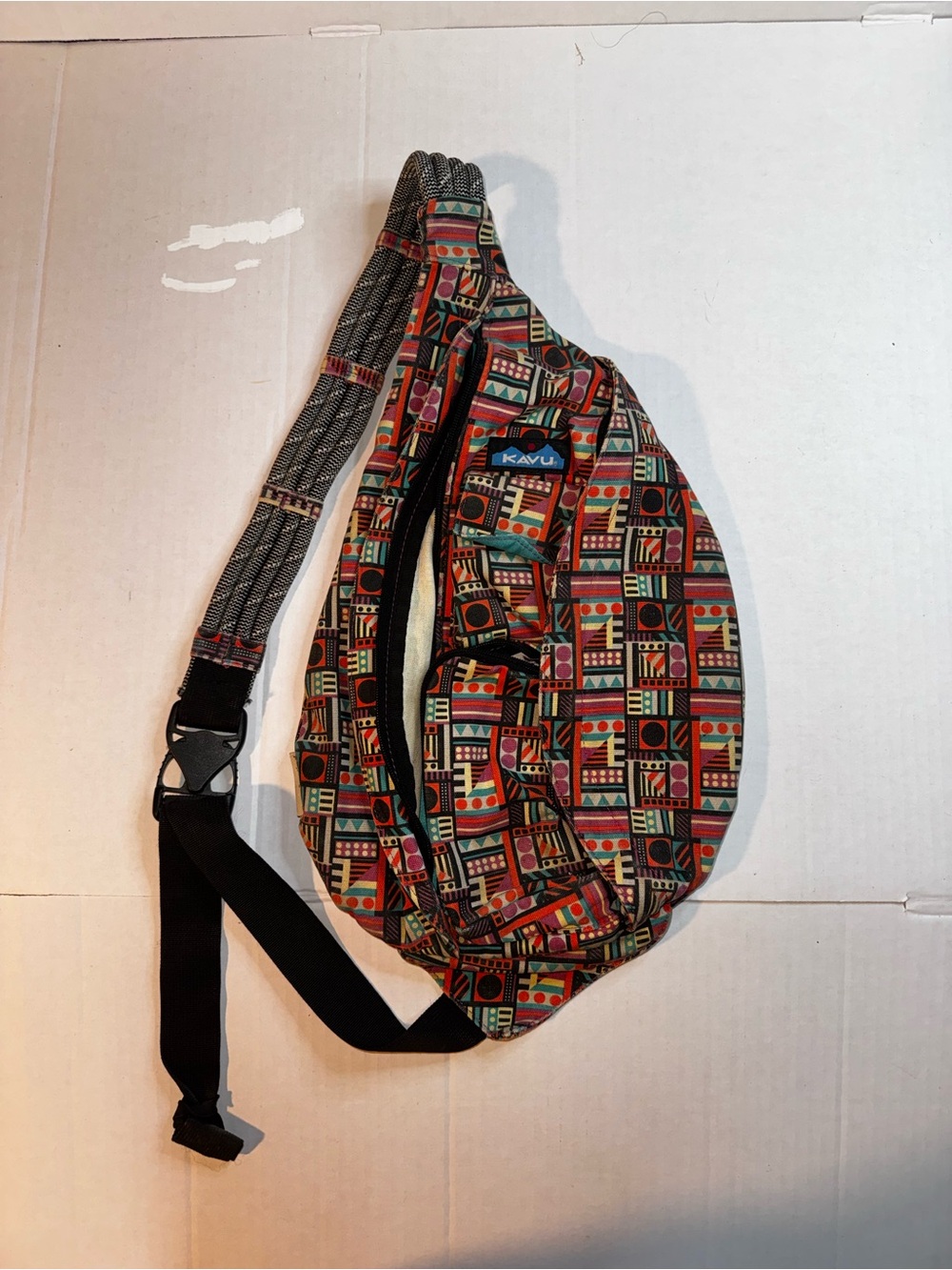 Kavu Multicolor Patterned Sling Bag
